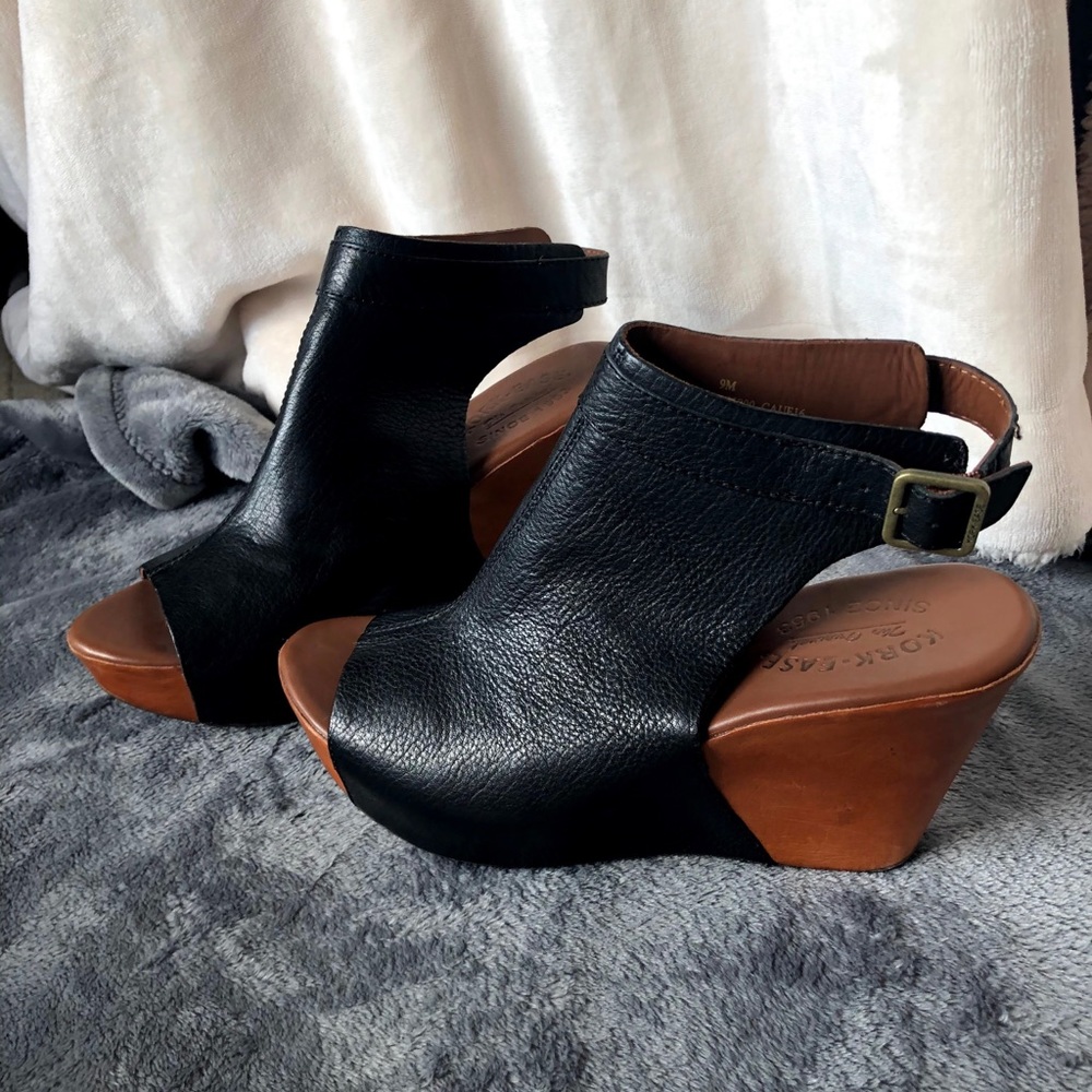 Korkease Black Leather Bootie